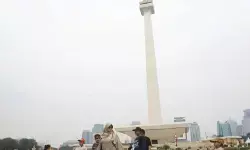 Monas tetap dibuka dengan jam operasional khusus bulan Ramadan Monas tetap dibuka dengan jam operasional khusus bulan Ramadan