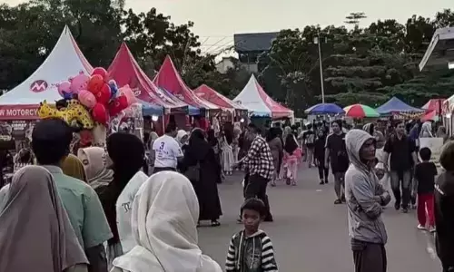 Pemkab Karawang hadirkan 100 UMKM dalam Bazar Ramadhan Pemkab Karawang hadirkan 100 UMKM dalam Bazar Ramadhan