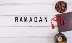 10 doa mustajab di hari Jumat Ramadan lengkap arab, latin & artinya