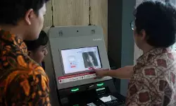 Telkomsel terapkan registrasi biometrik wajah untuk nomor seluler baru