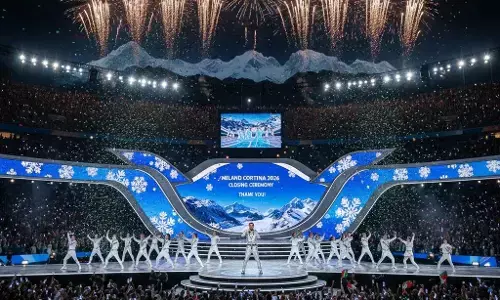 Artis yang tampil di closing ceremony Milano 2026