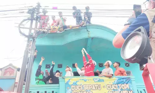 Tukang bangunan di Salatiga tersengat listrik, luka bakar 80 persen Tukang bangunan di Salatiga tersengat listrik, luka bakar 80 persen