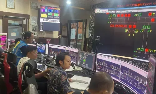 PLN: Cuaca ekstrem picu gangguan interkoneksi Jawa-Bali