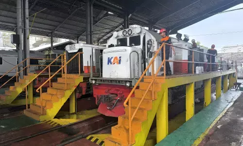 KAI Divre I Sumut siagakan 31 lokomotif dan 73 kereta laik operasi Angkutan Lebaran 2026