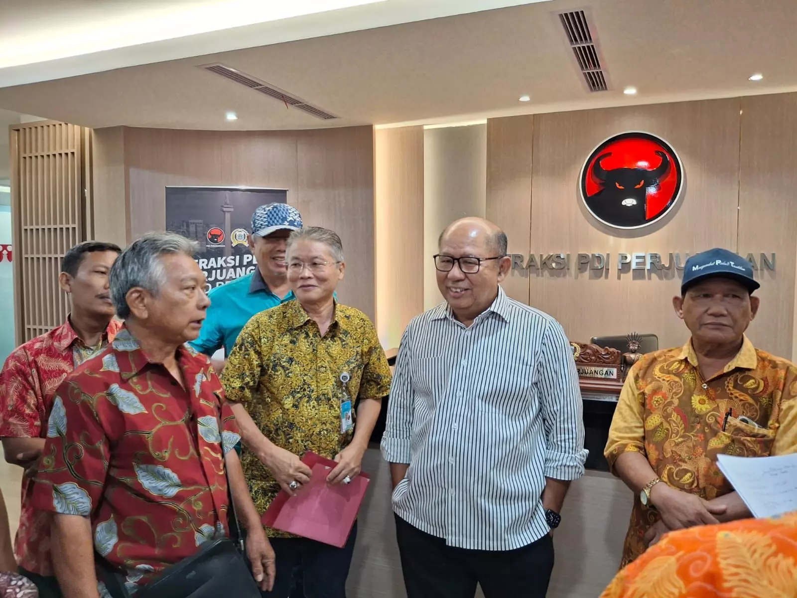 PDIP DPRD DKI tampung penolakan rumah duka PDIP DPRD DKI tampung penolakan rumah duka