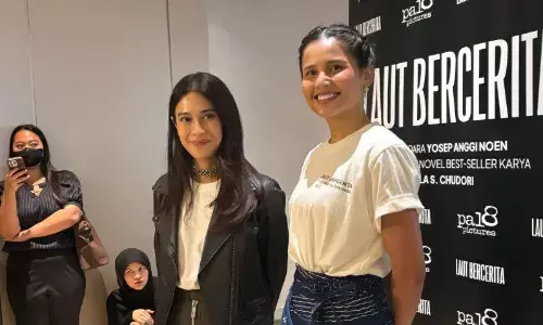 Dian Sastrowardoyo bersyukur bisa perankan Kinan dalam Laut Bercerita Dian Sastrowardoyo bersyukur bisa perankan Kinan dalam Laut Bercerita