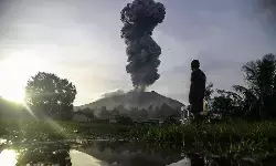 Badan Geologi perluas rekomendasi radius aman pasca-erupsi Gunung Ibu Badan Geologi perluas rekomendasi radius aman pasca-erupsi Gunung Ibu
