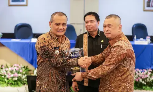 Cegah narkoba, Gubernur Jateng perkuat BNNP dan gerakkan Kampung Bersinar Cegah narkoba, Gubernur Jateng perkuat BNNP dan gerakkan Kampung Bersinar