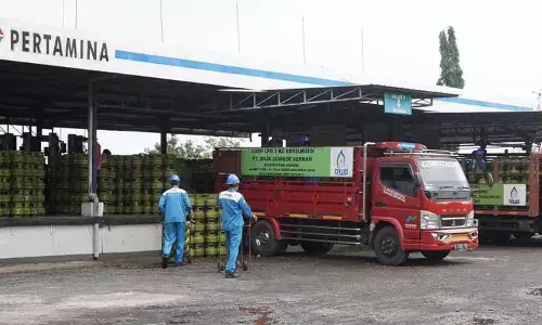Ramadan, Pertamina salurkan extra droping gas melon untuk Semarang dan Muria Raya Ramadan, Pertamina salurkan extra droping gas melon untuk Semarang dan Muria Raya
