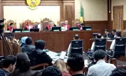 Dissenting opinion warnai vonis kasus minyak mentah Pertamina