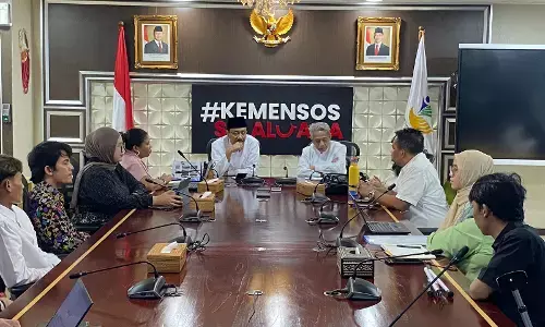 Mensos bersama aktivis bahas dugaan praktik tak manusiawi di Panti Sosial