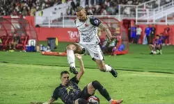 Super League pekan 24: Persebaya vs Persib dan Persija vs Borneo