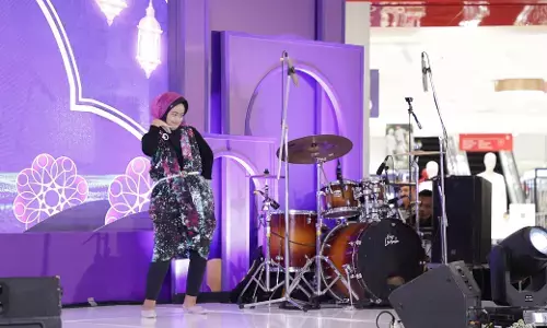 Bak model profesional, siswa difabel percaya diri peragakan busana