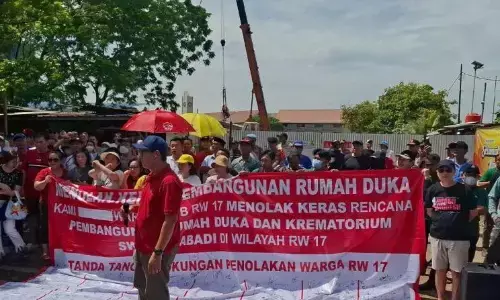 Warga kembali geruduk proyek krematorium di Kalideres Jakbar