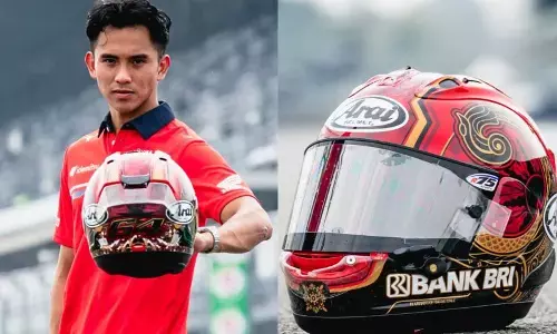 Mario Aji promosikan batik Magetan di ajang Moto2 2026