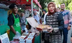 Baznas hadirkan gerai Z-Ifthar di 27 kota se-Indonesia gerakkan UMKM Baznas hadirkan gerai Z-Ifthar di 27 kota se-Indonesia gerakkan UMKM
