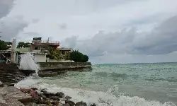 BMKG peringatkan gelombang tinggi 4 meter di laut NTT