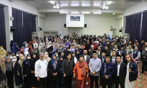 Dubes Kartini apresiasi semangat kebersamaan warga muslim Indonesia di Jepang