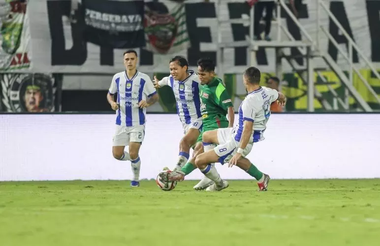 Pelatih Persebaya puji mental pemain usai tahan imbang Persib