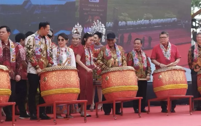 MPR: Cap Go Meh di Singkawang adalah budaya lokal perkaya nasional MPR: Cap Go Meh di Singkawang adalah budaya lokal perkaya nasional