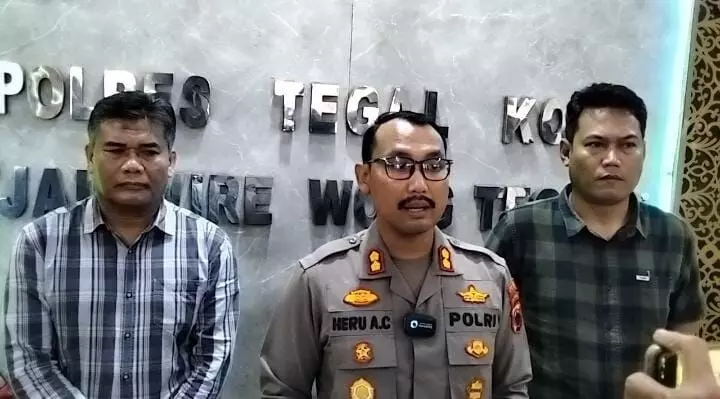 Polres Tegal Kota gerebek judi sabung ayam, sita belasan ayam jago