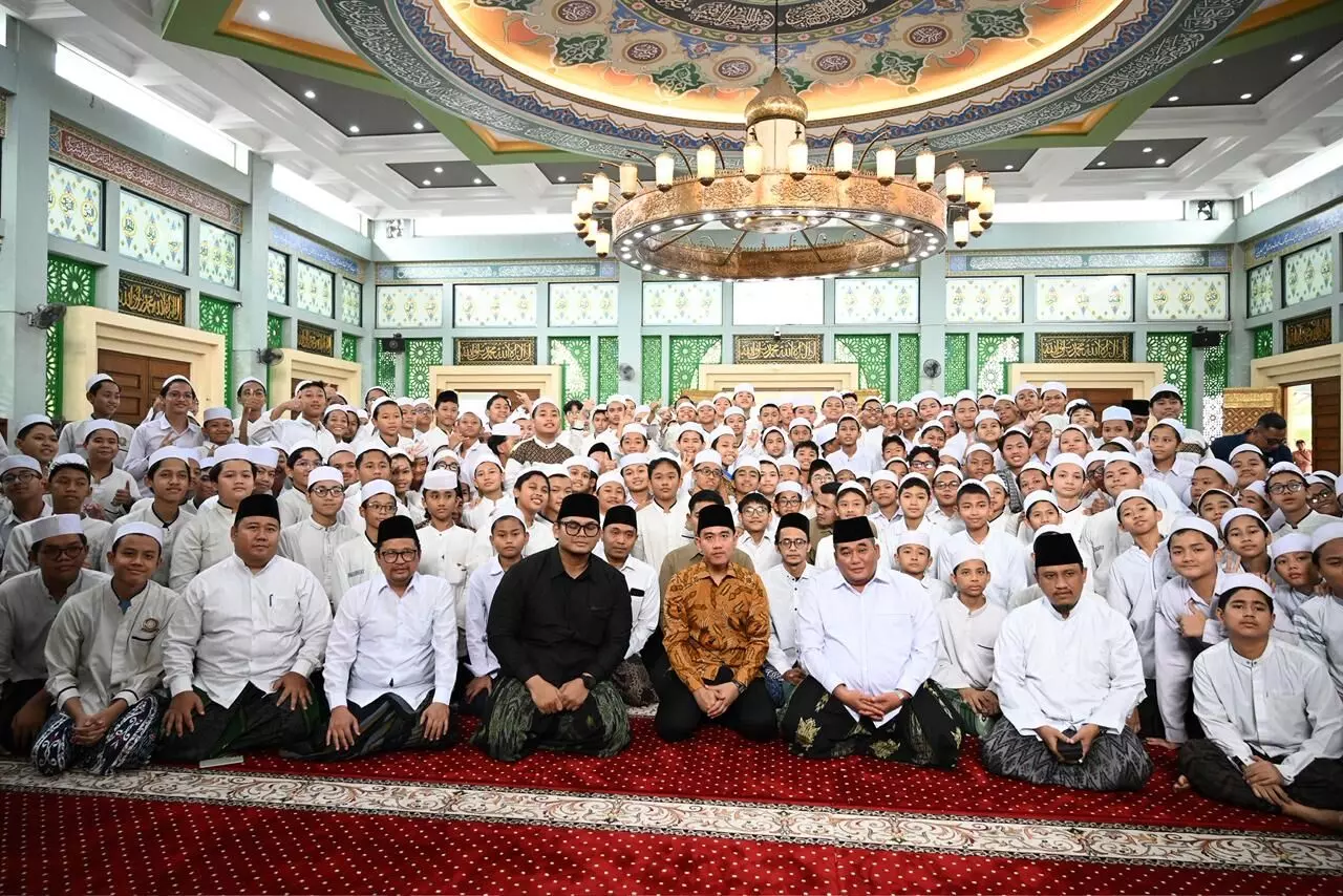 Wapres dorong transformasi Pesantren jadi pusat ekonomi dan inovasi Wapres dorong transformasi Pesantren jadi pusat ekonomi dan inovasi