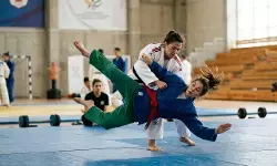 Judo vs Kurash: Strategi Indonesia rebut tambang medali baru