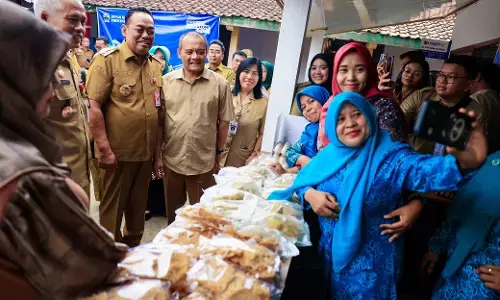 Jateng tancap gas jelang lebaran: Harga pangan ditekan, dokter spesialis turun ke desa Jateng tancap gas jelang lebaran: Harga pangan ditekan, dokter spesialis turun ke desa