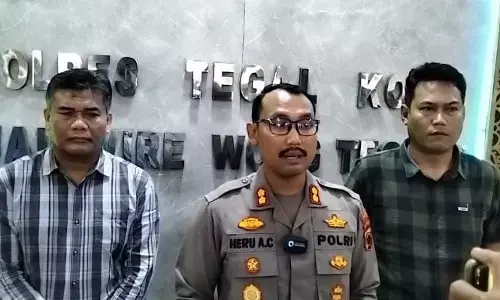 Polres Tegal Kota gerebek judi sabung ayam, sita belasan ayam jago Polres Tegal Kota gerebek judi sabung ayam, sita belasan ayam jago