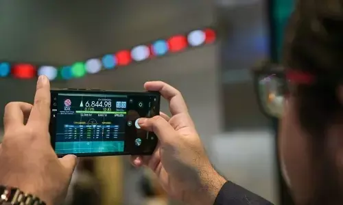 IHSG berpotensi melemah pasar cermati perkembangan konflik Iran-AS,