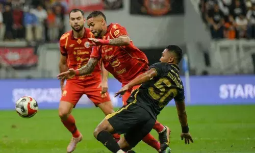 Persija Jakarta gagal tempel Persib usai ditahan imbang 2-2 Borneo Persija Jakarta gagal tempel Persib usai ditahan imbang 2-2 Borneo