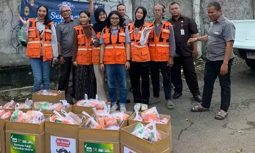 Ramadan 1447 H, Elshinta Peduli dan Indomaret bagikan 200 paket takjil di Jalan Joglo Ramadan 1447 H, Elshinta Peduli dan Indomaret bagikan 200 paket takjil di Jalan Joglo