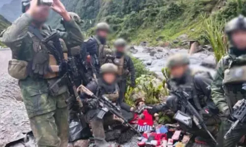 TNI gagalkan serangan KKB di Tembagapura, warga sipil berhasil diselamatkan TNI gagalkan serangan KKB di Tembagapura, warga sipil berhasil diselamatkan