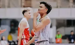 Hawks kalahkan Rajawali 99-82, Yesaya Saudale nyaris Triple-Double