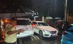 Ardie Bakrie hingga Sule melayat ke rumah duka Vidi Aldiano