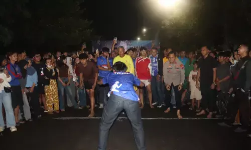Cegah kenakalan remaja, Polres Tegal gelar lomba lari 100 meter Cokorun