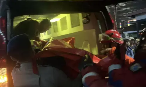 Pohon tumbang tewaskan pengendara di Jakarta Selatan