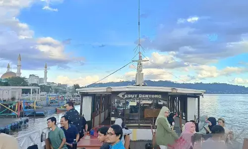 Dispar Kaltim rekomendasikan susur Sungai Mahakam sambil ngabuburit