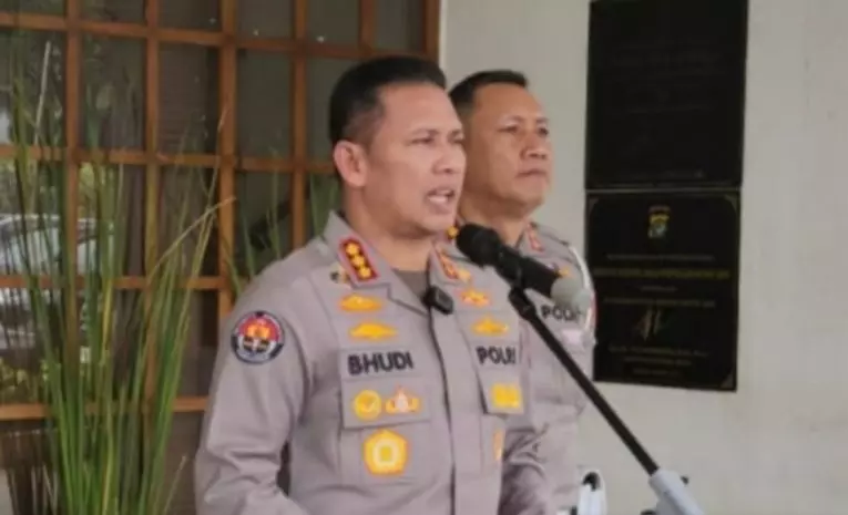 Polisi ungkap kronologi pria yang jatuh dari lantai 3 PIM 2, Jaksel Polisi ungkap kronologi pria yang jatuh dari lantai 3 PIM 2, Jaksel