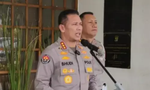 Polisi ungkap kronologi pria yang jatuh dari lantai 3 PIM 2, Jaksel