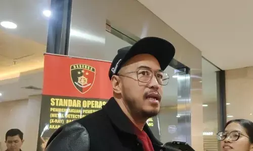 Pandji jelaskan soal sidang adat Toraja saat diperiksa di Bareskrim Pandji jelaskan soal sidang adat Toraja saat diperiksa di Bareskrim