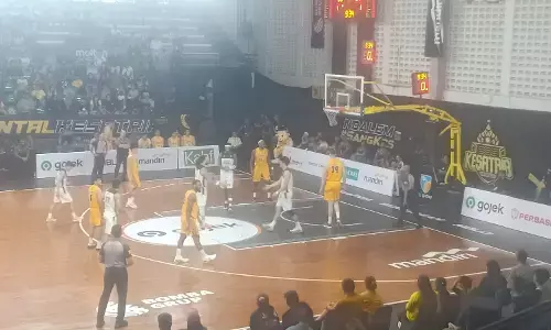 Kesatria Bengawan Solo takluk dari Bogor Hornbills 81-91 di Sritex Arena