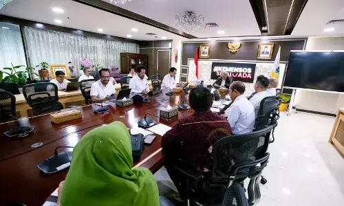 Wamensos bahas rencana Sekolah Rakyat bersama Pemkab Mamuju Tengah dan Bengkalis Wamensos bahas rencana Sekolah Rakyat bersama Pemkab Mamuju Tengah dan Bengkalis