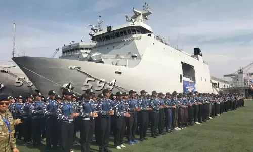 TNI AL berangkatkan pelajar dan mahasiswa untuk pesantren kilat di KRI