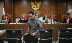 Nadiem Makarim sakit, sidang korupsi Chromebook ditunda Nadiem Makarim sakit, sidang korupsi Chromebook ditunda