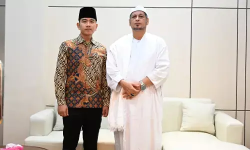 Wapres Gibran silaturahmi ke Habib Ali Alhabsyi, menyapa warga Kwitang