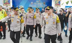 Wakapolri tinjau pelayanan Pos Terpadu KM 57 Tol Jakarta-Cikampek Wakapolri tinjau pelayanan Pos Terpadu KM 57 Tol Jakarta-Cikampek