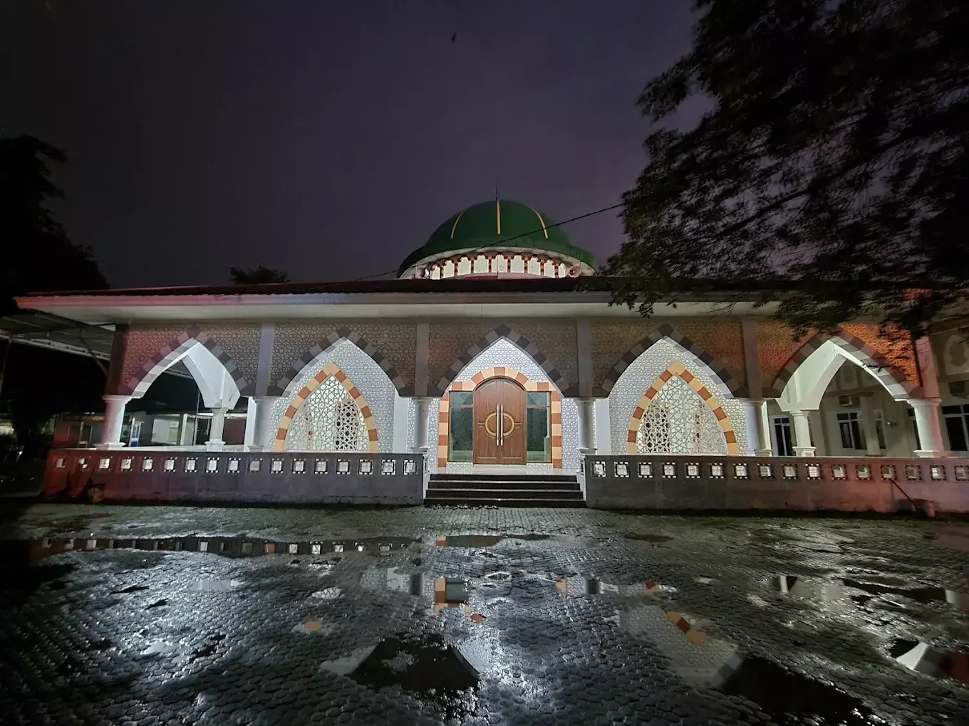 Masjid Ar-Rasyiduun Cirebon siap layani pemudik 2026