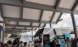 Pemudik tinggalkan Bali melalui Terminal Mengwi 3.000 orang per hari Pemudik tinggalkan Bali melalui Terminal Mengwi 3.000 orang per hari