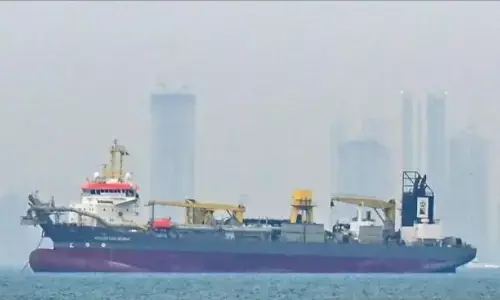 Trump minta China, Prancis kirim kapal perang ke Hormuz